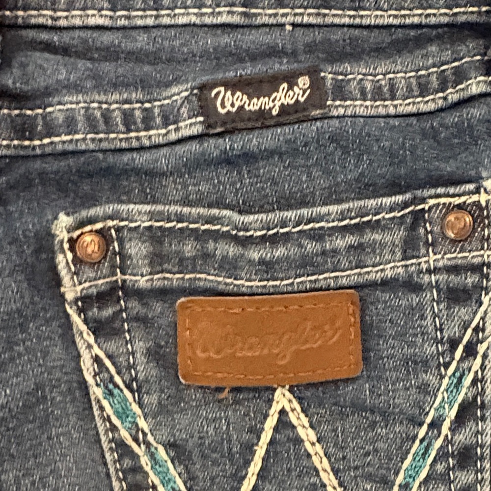 Wrangler Girl’s Flare Jeans in Deep Blue - Picture 2 of 3